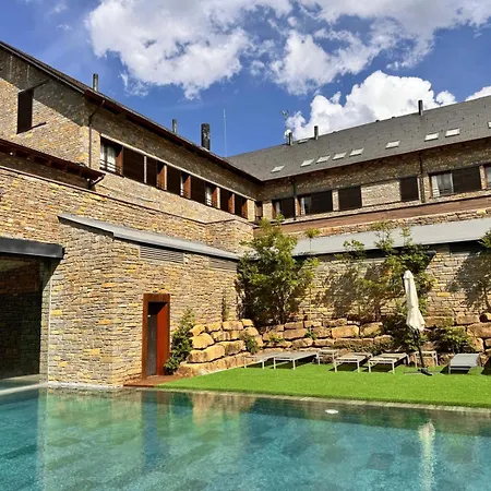 מלון דירות Siente Boi & 4*