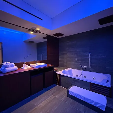 Siente Boi & Apartmanhotel 4*