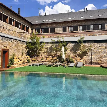 Hotel apartamentowy Siente Boi & 4*