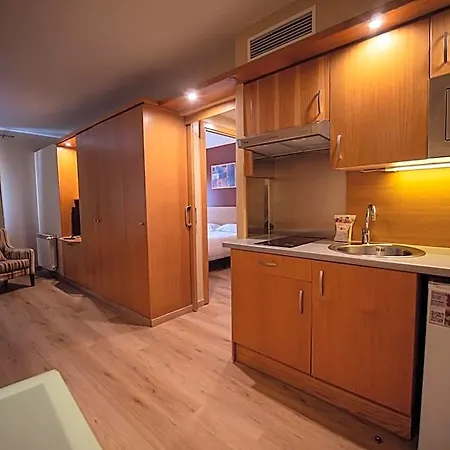 Apartmanhotel Siente Boi & 4*