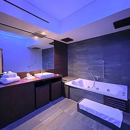 Hotel apartamentowy Siente Boi & 4*