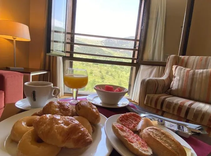 Siente Boi & מלון דירות פלה דה ל'ארמיטה