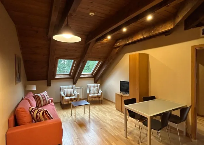 Siente Boi & מלון דירות