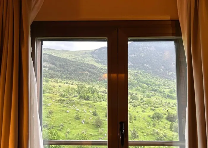Ξενοδοχείο με διαμερίσματα Siente Boi & 4*